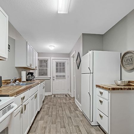 Willa Chic 2Br Duplex Free Parking Near Hospitals Des Moines Zewnętrze zdjęcie